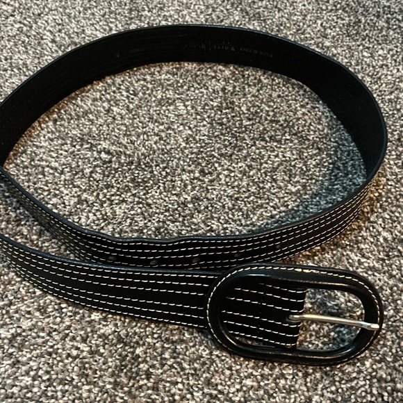 Black Leather Belt - Picture 2 of 4